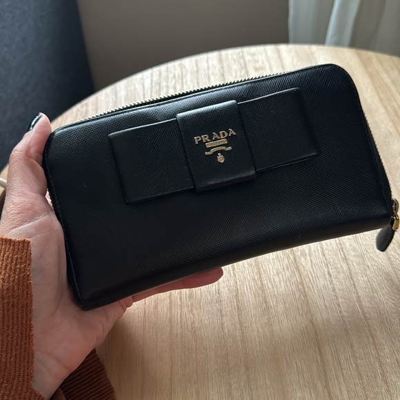 Prada Saffiano Learher Bow Zip Wallet - Picture 10 of 11